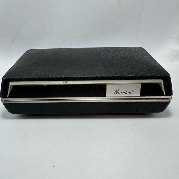 Norelco Tripleheader Razor Shaver with Case Dual Voltage VTG‎ Works Tested - Picture 6 of 8